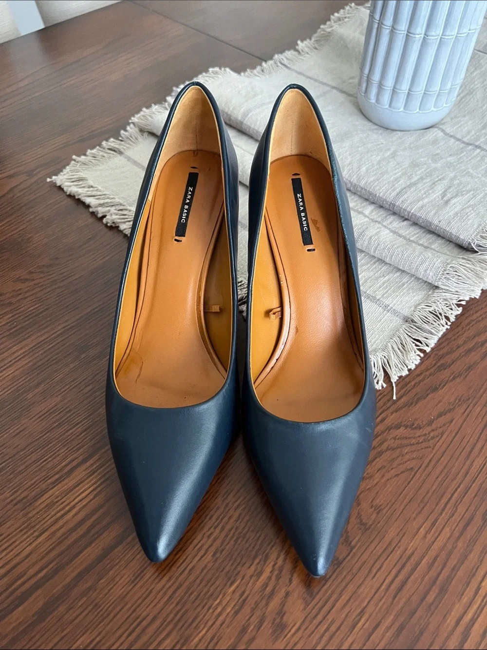 Zara Navy Pointed Toe Leather Pumps